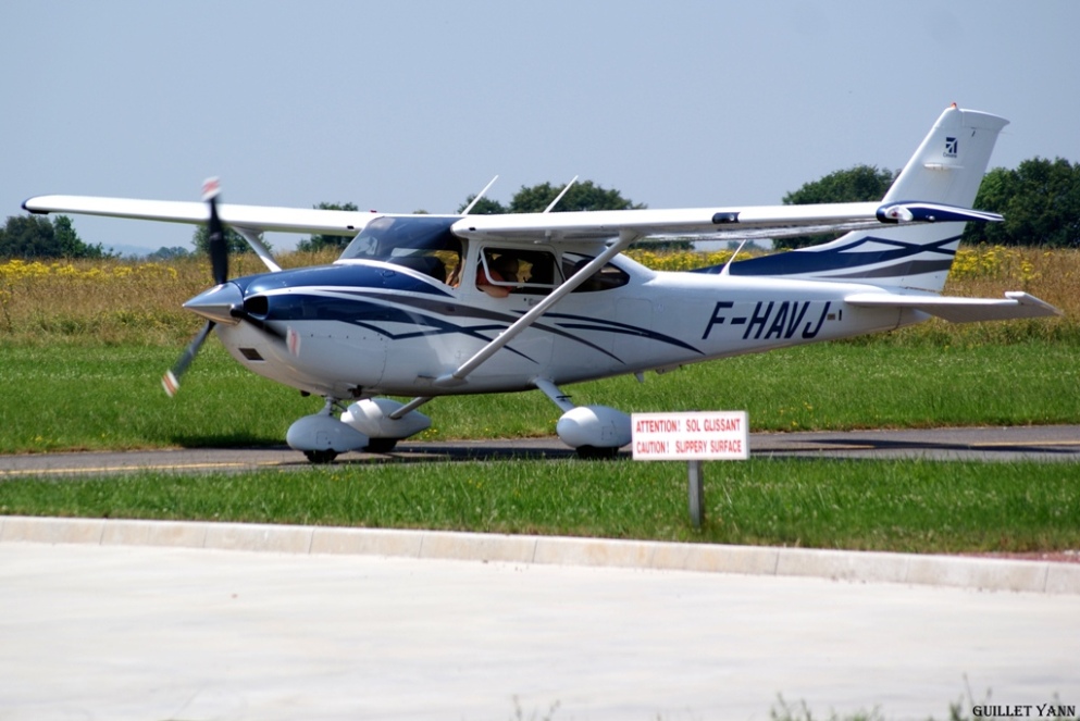 Cessna 182 - F-HAVJ