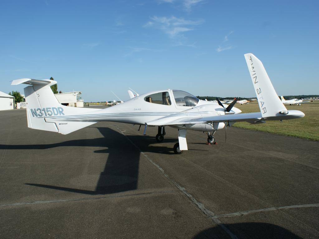 Diamond DA42 Twin Star - N315DR