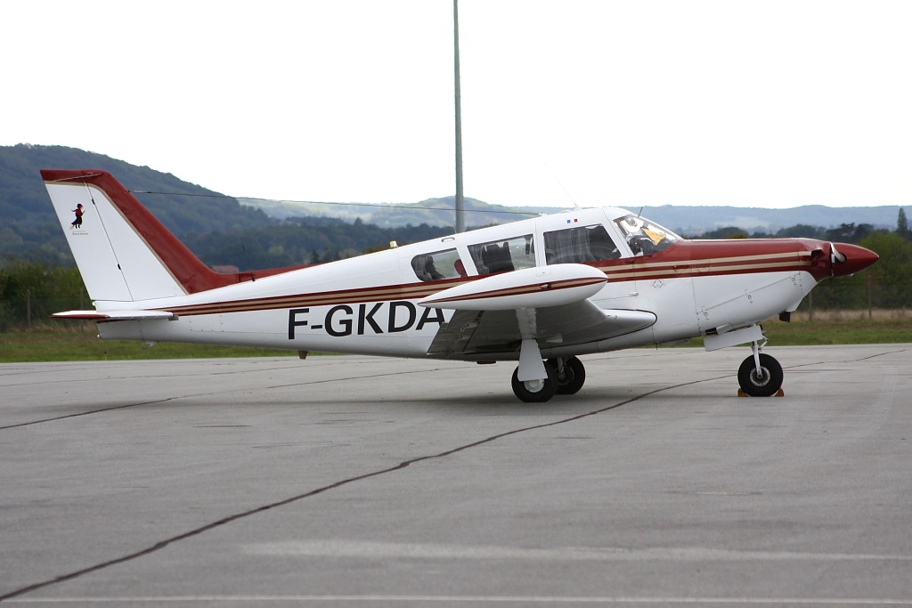 Piper PA-24-260 Comanche C - F-GKDA