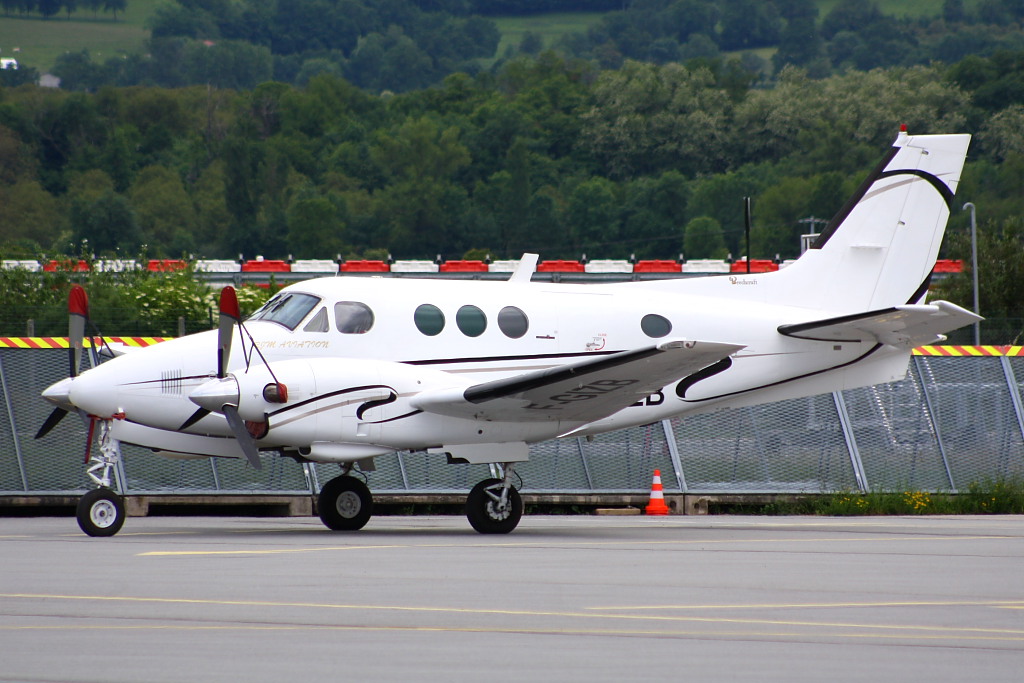 Beech 90 King Air - F-GIZB