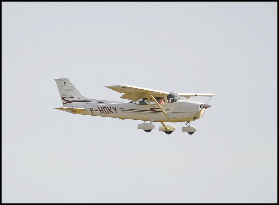 Cessna 172 - F-HDKY