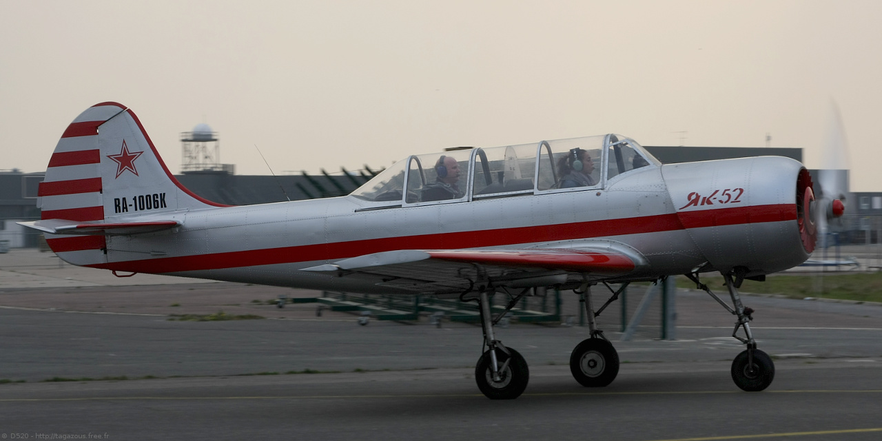 Yakovlev Yak-52 - RA-1006K