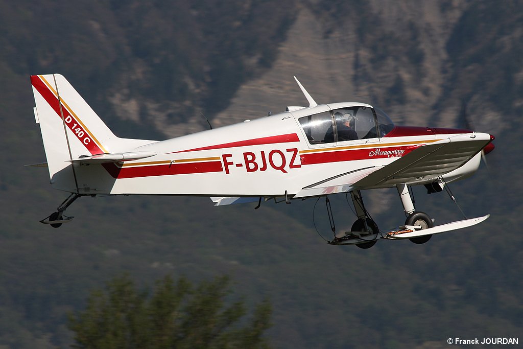 Jodel D 140 Mousquetaire - F-BJQZ