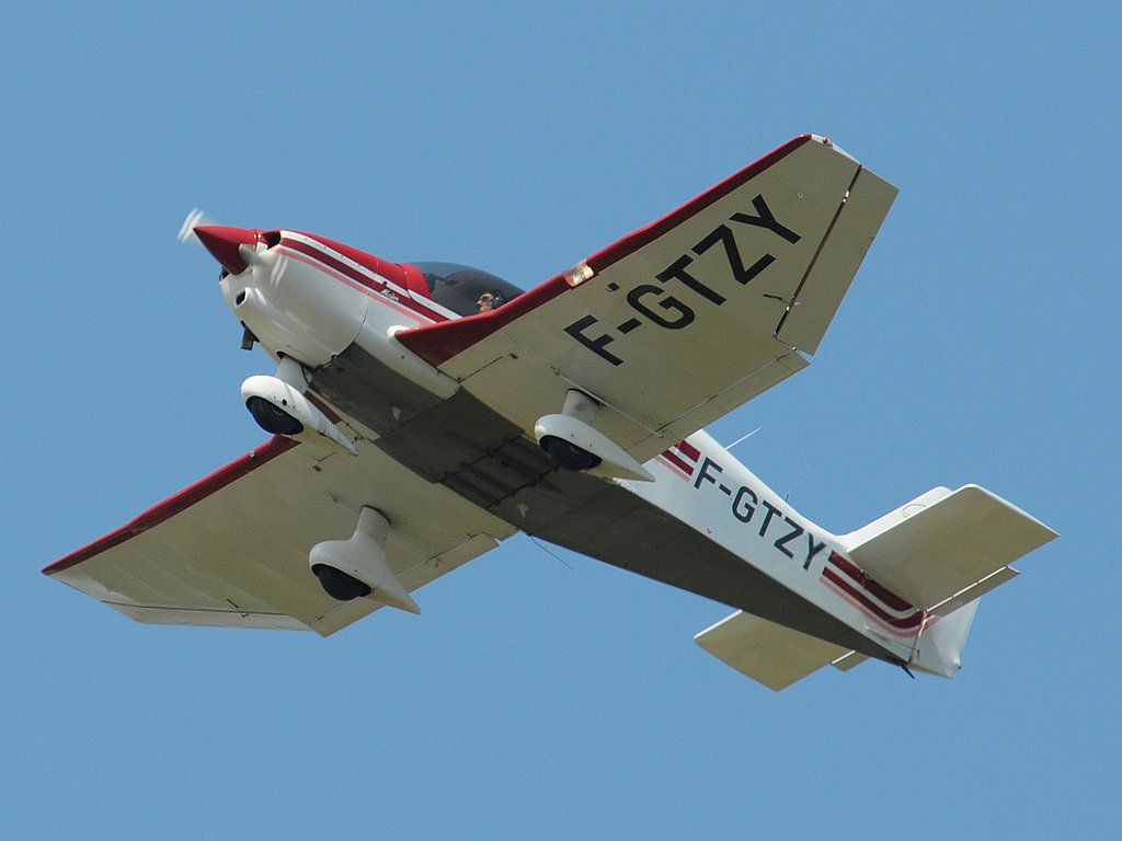 Robin DR 400-160 - F-GTZY