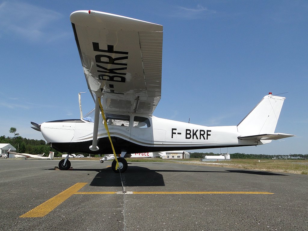 Cessna 172 - F-BKRF