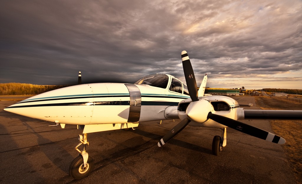 Cessna 310 - C-GJAX