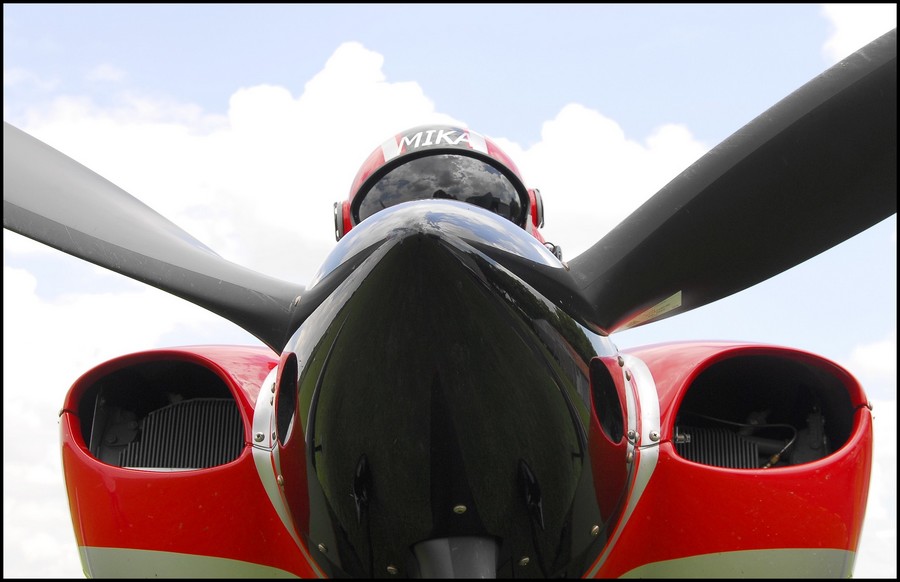 XtremeAir Sbach 300 - D-EMKF