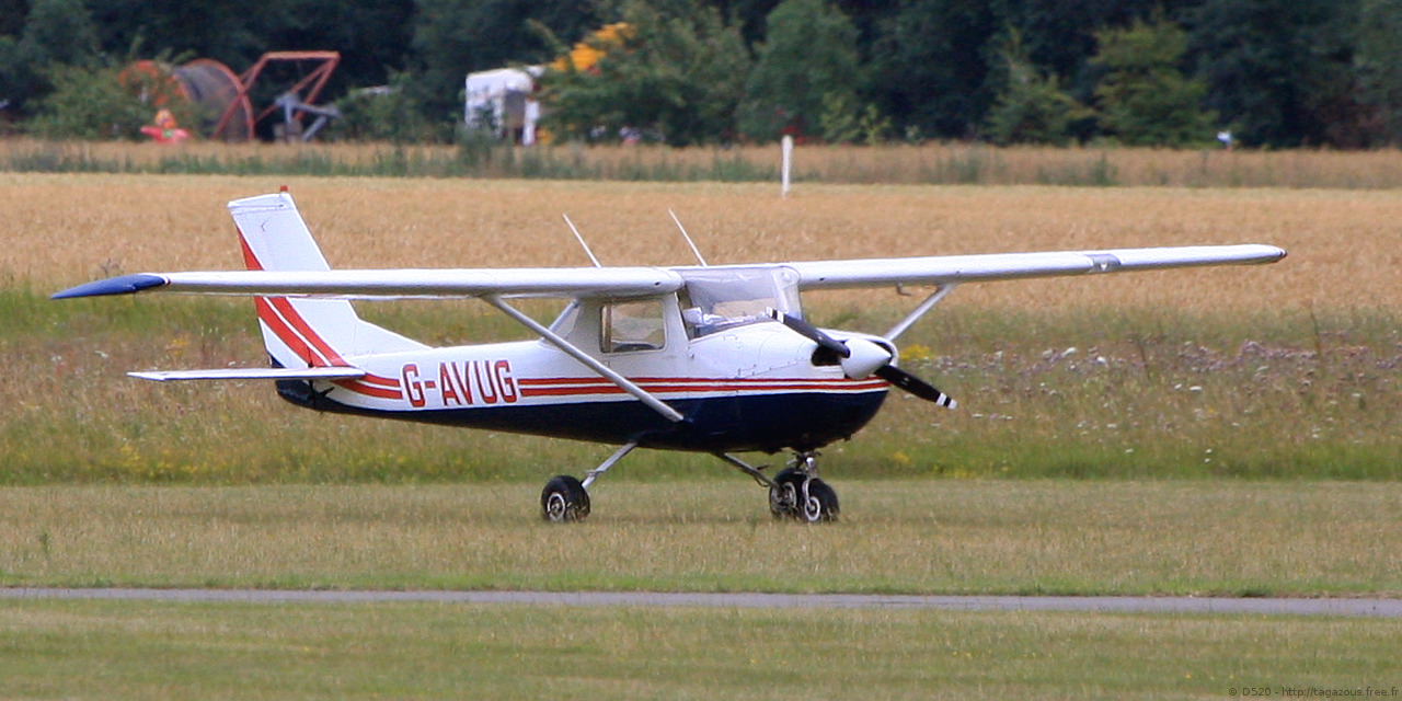 Cessna 150 - G-AVUG