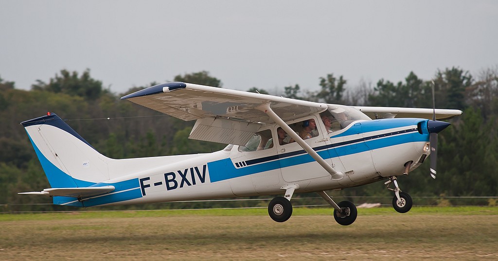 Cessna 172 - F-BXIV