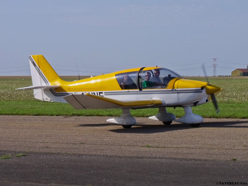 Robin DR 400-140 B - F-GNNE