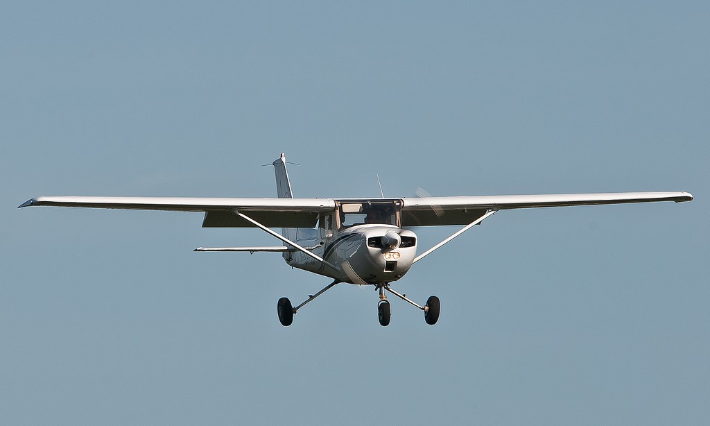 Cessna 150 - F-BXQZ