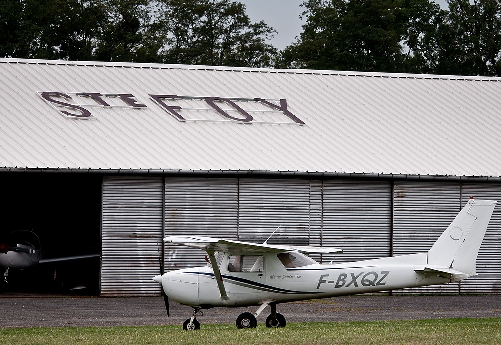 Cessna 150 - F-BXQZ