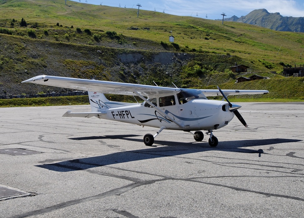 Cessna 172 - F-HFPL