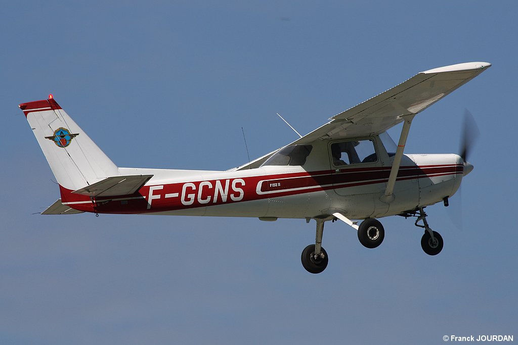 Cessna 152 - F-GCNS