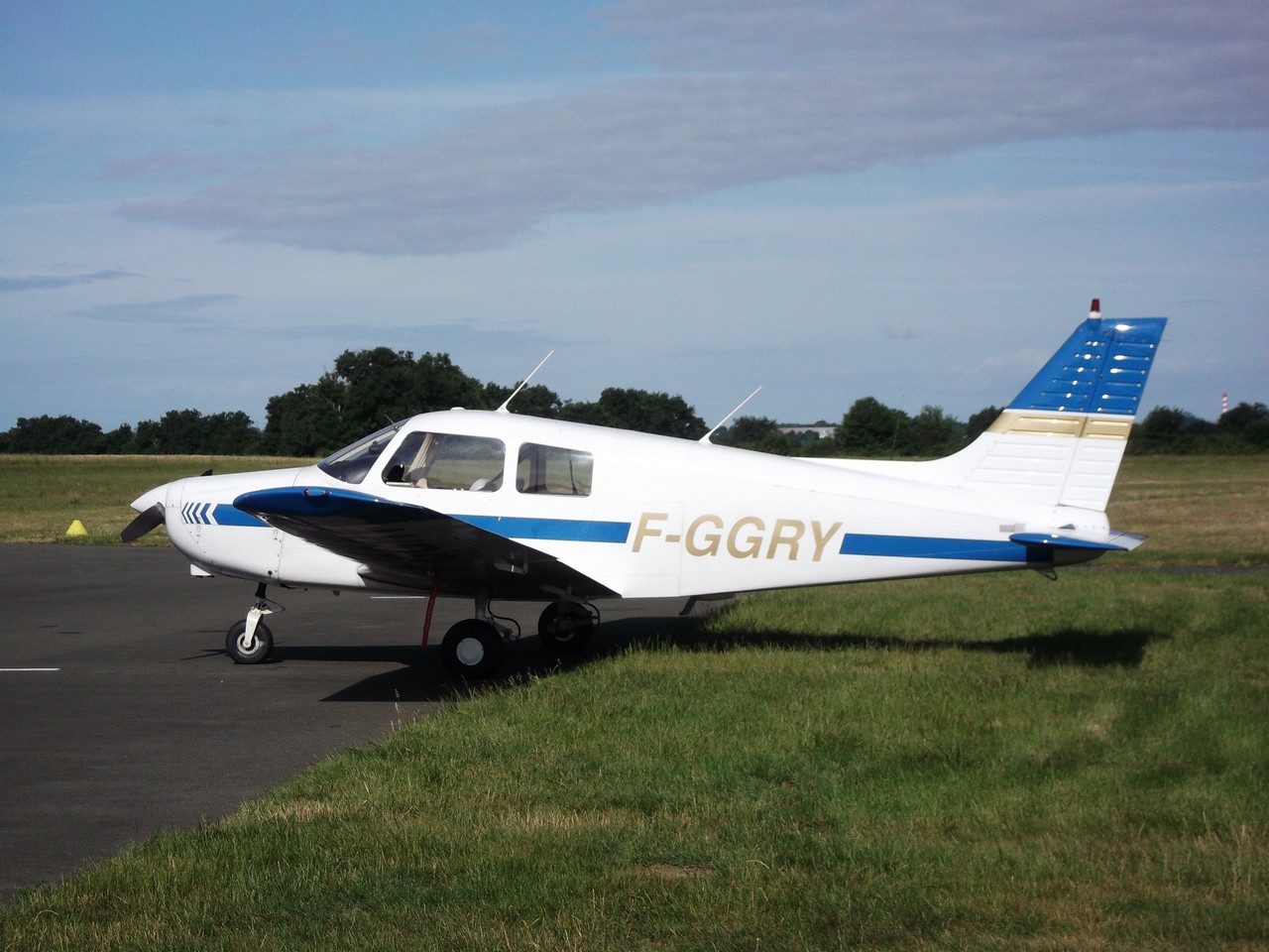 Piper PA-28-161 Cadet - F-GGRY