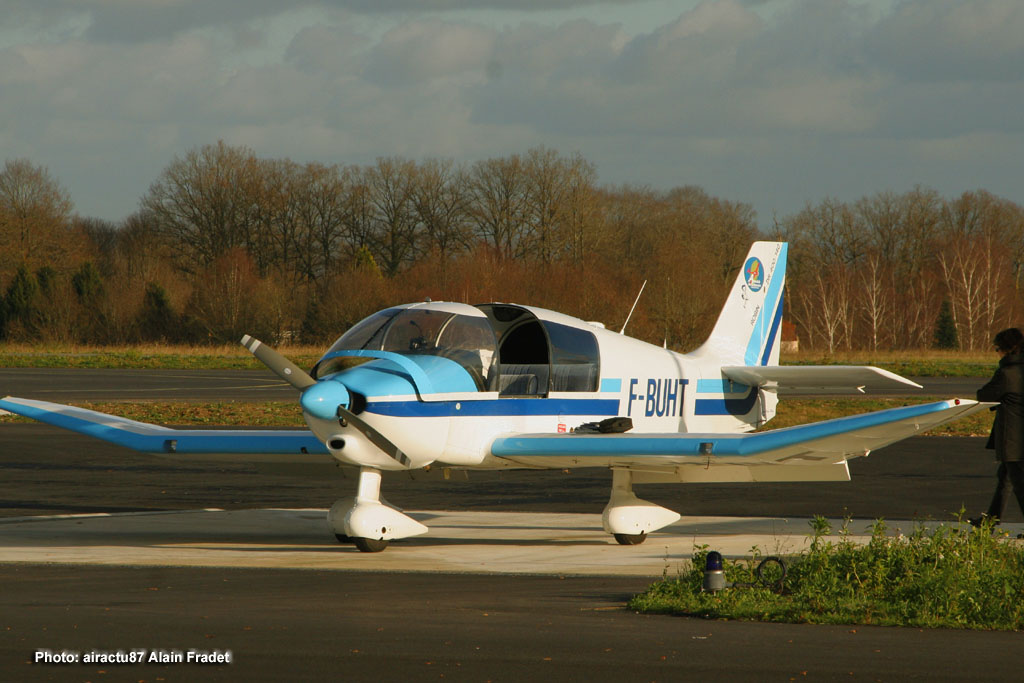 Robin DR 400-140 - F-BUHT