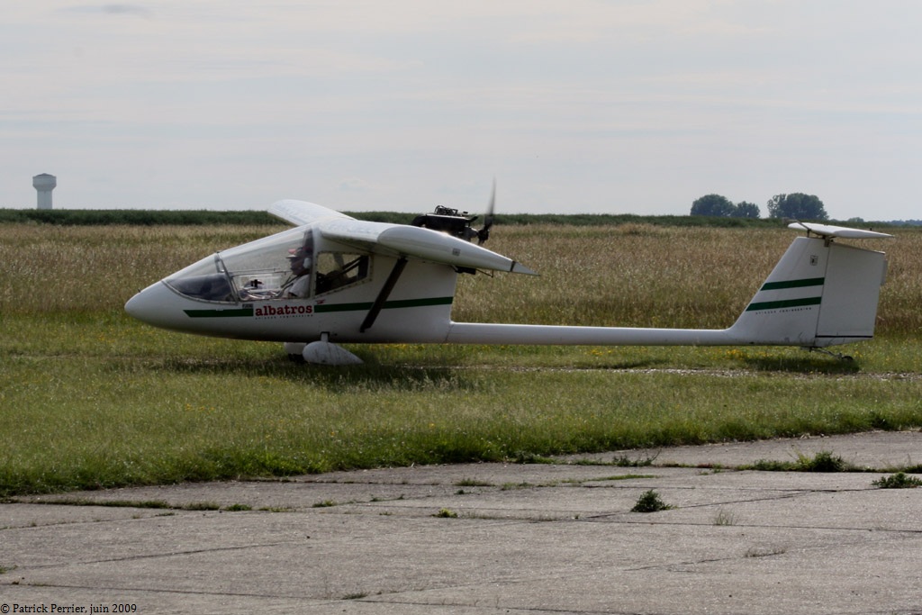 Aviasud Albatros - 37 HB