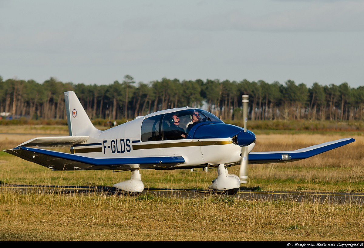 Robin DR 400-100 - F-GLDS