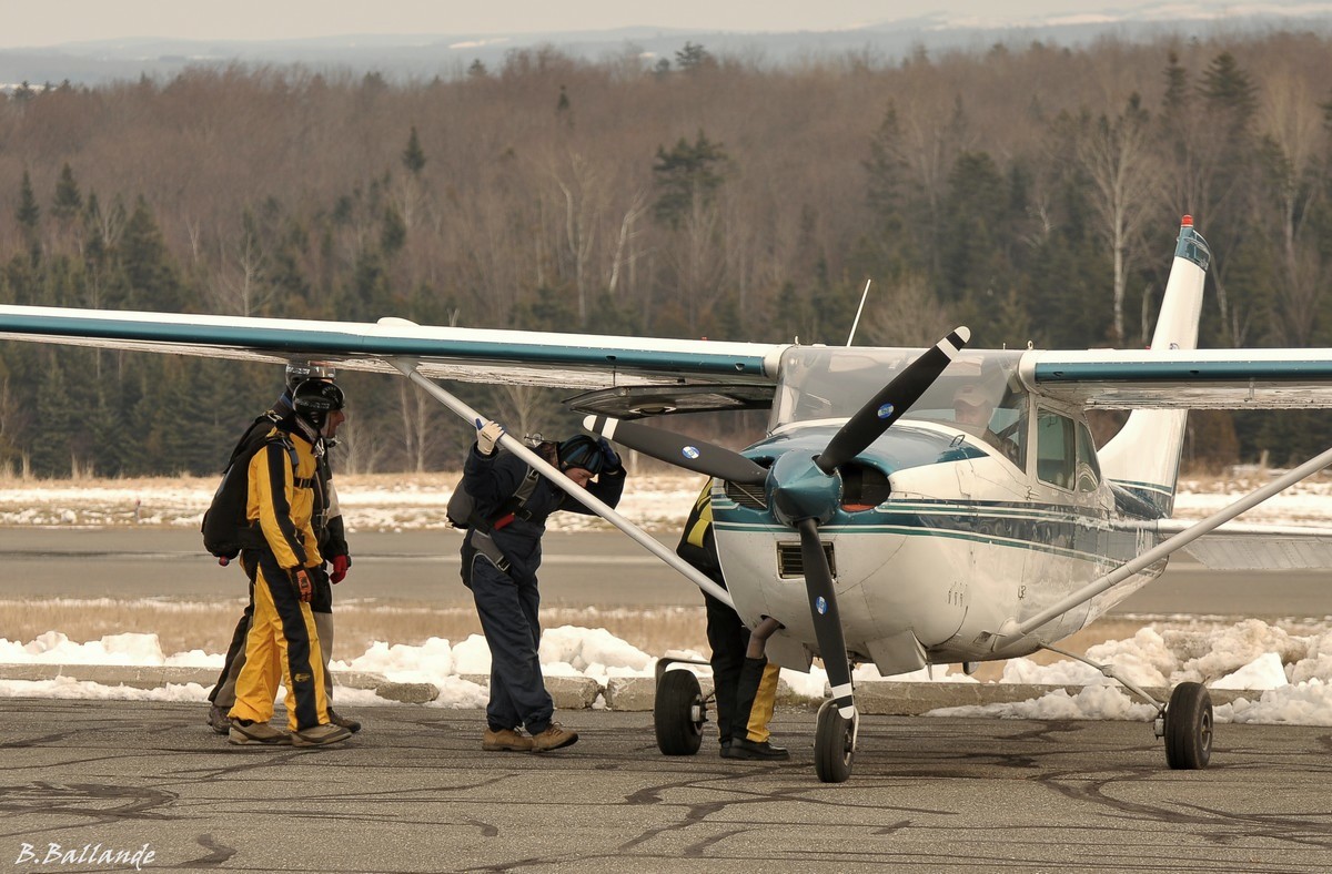Cessna 182 - C-GJAU