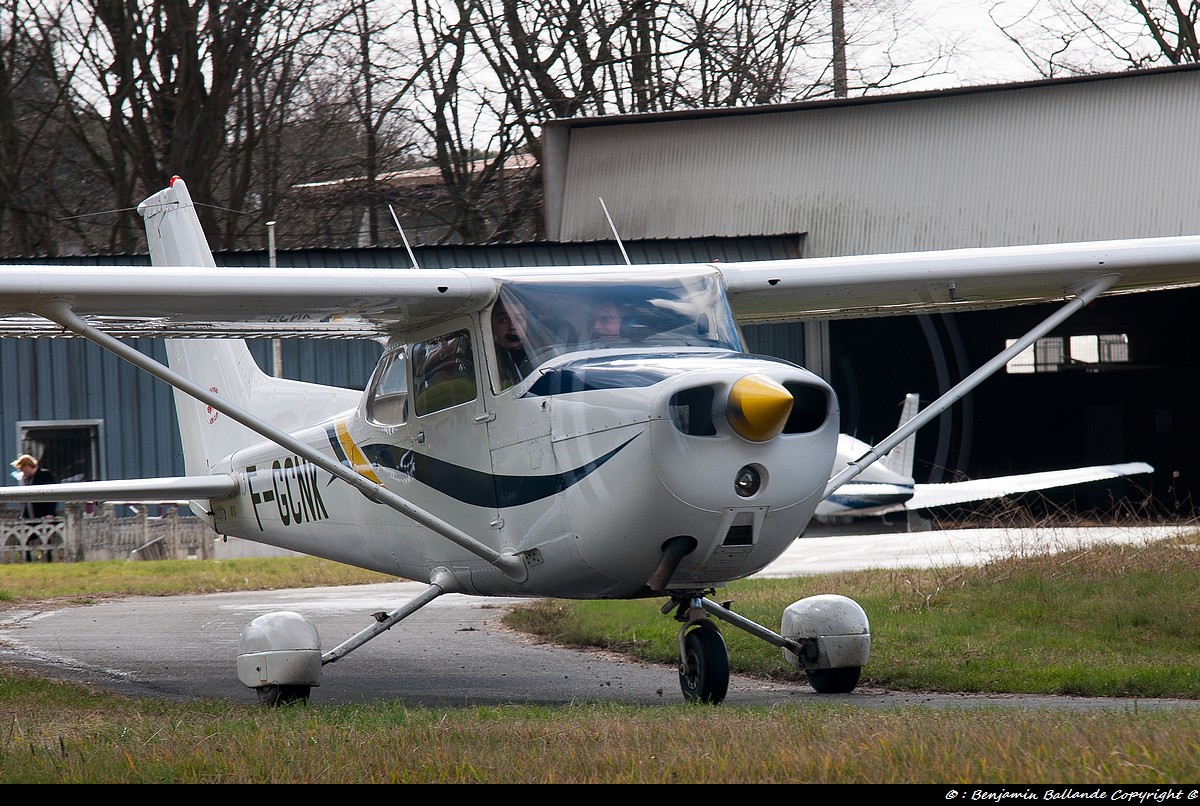 Cessna 172 - F-GCNK