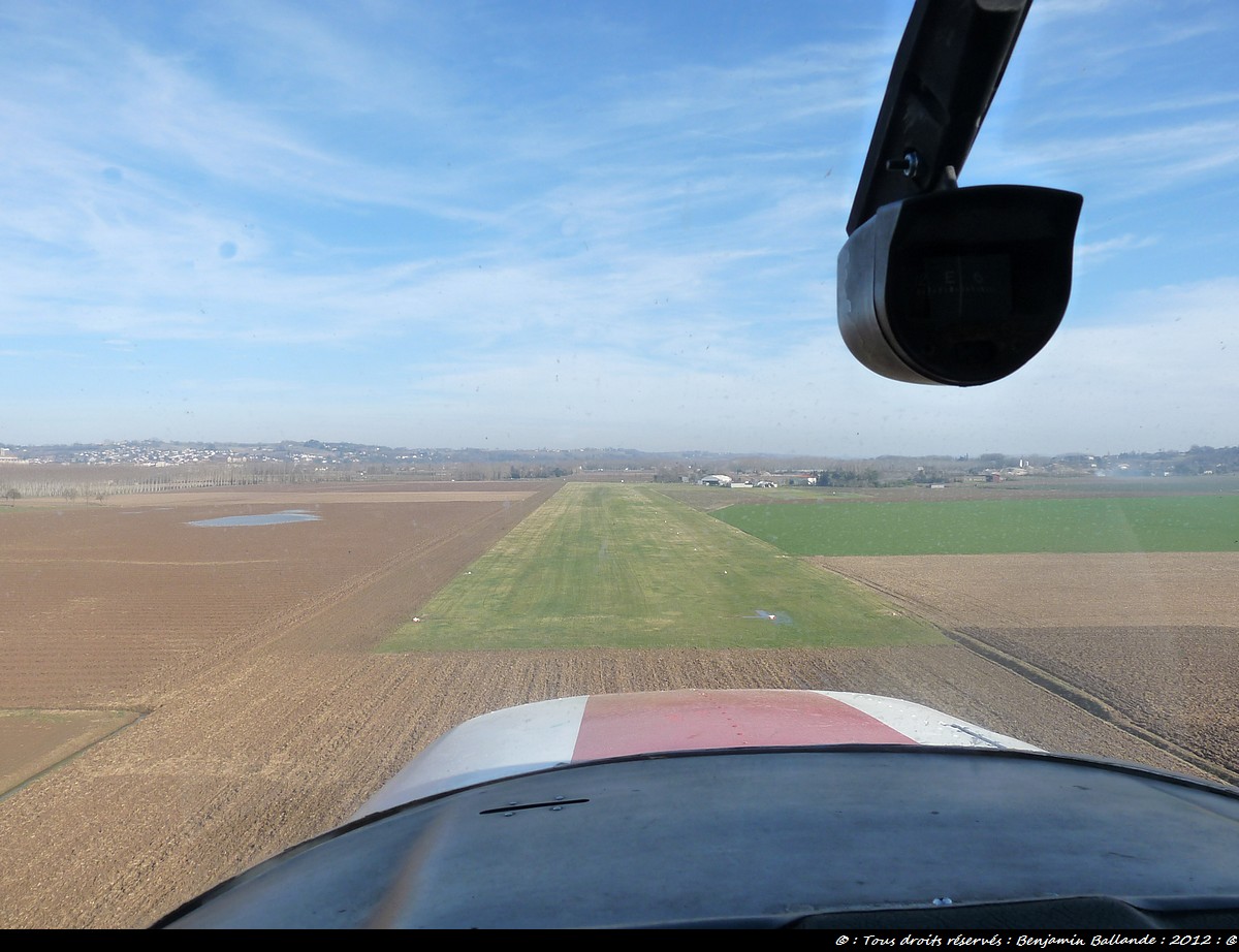 Cessna 150 - F-BXQZ