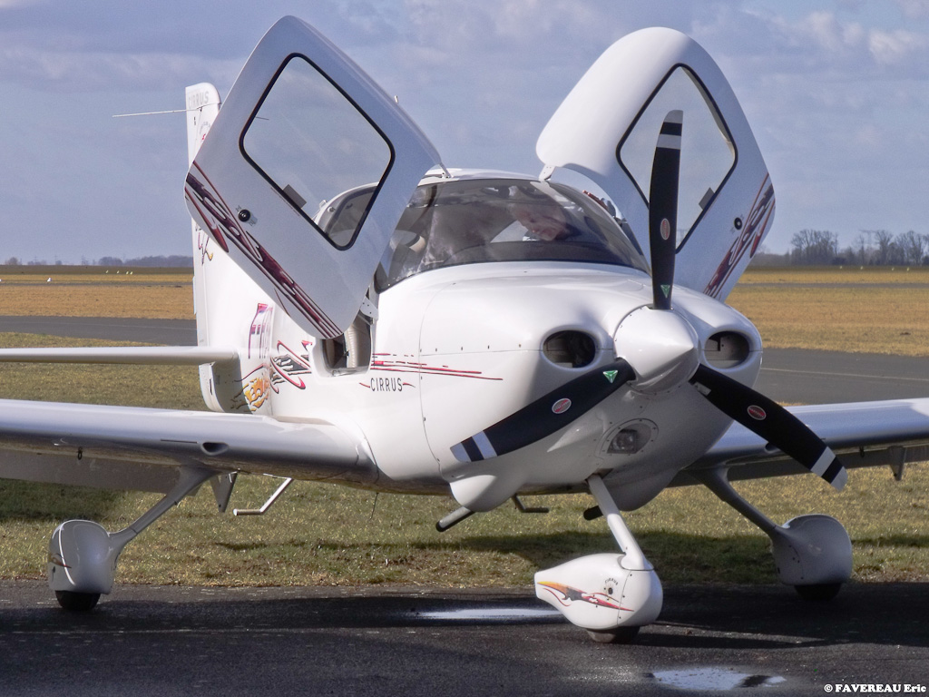 Cirrus SR20 - F-HBPN