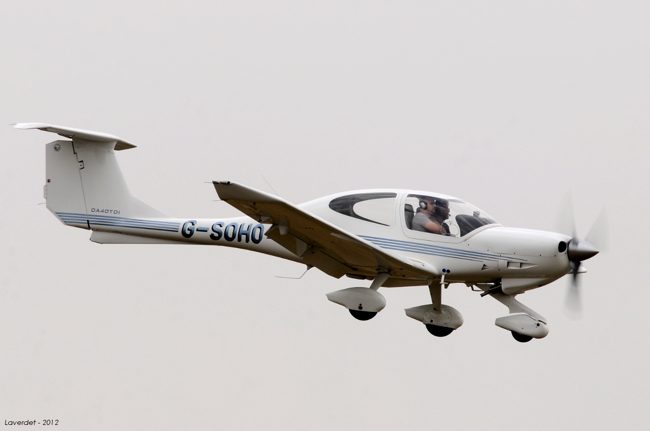 Diamond DA40 Diamond Star - G-SOHO