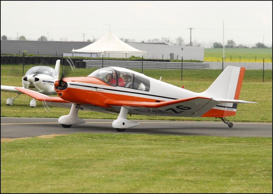 Robin DR 220 - F-BOZG