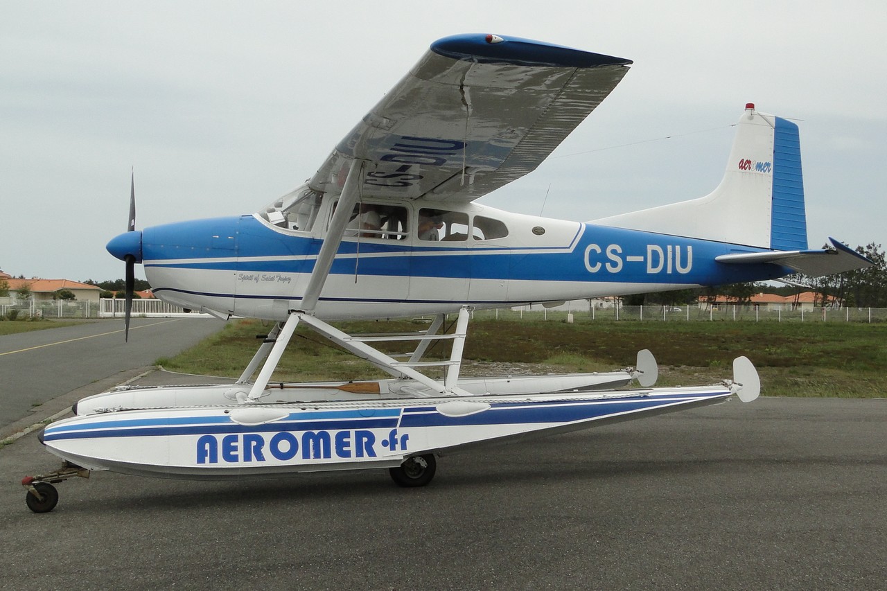 Cessna 185 - CS-DIU