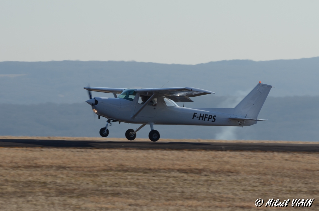 Cessna 152 - F-HFPS