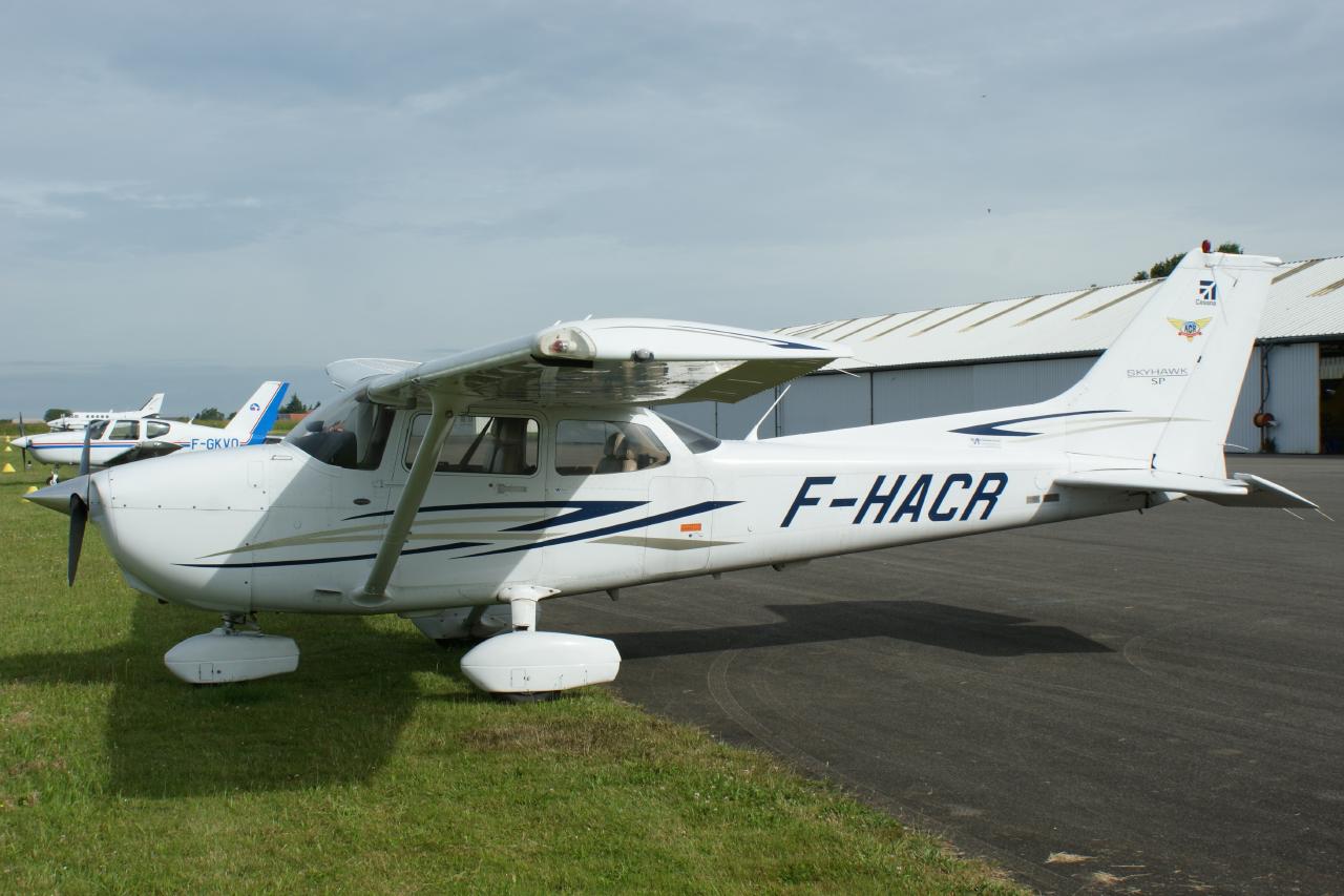 Cessna 172 - F-HACR