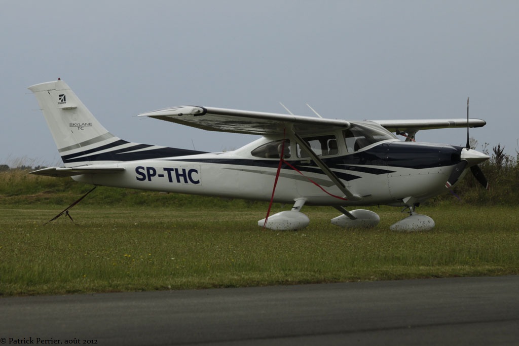 Cessna 182 - SP-THC
