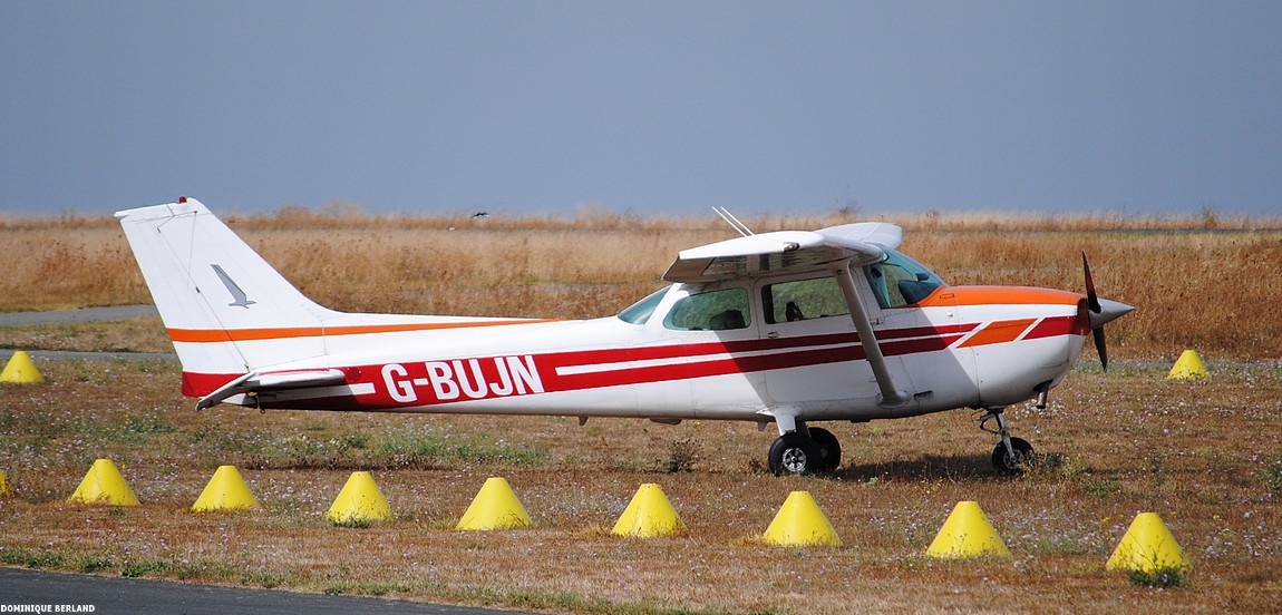 Cessna 172 - G-BUJN