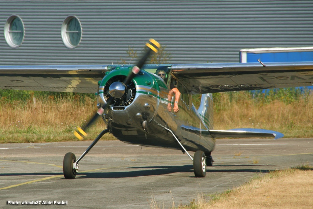 Cessna 195 - F-AZRS