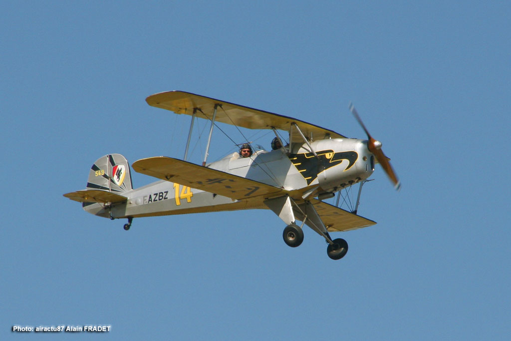 Casa 1131 E Jungmann - F-AZBZ