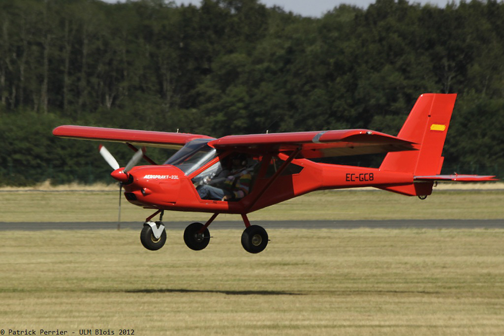 Aeroprakt A-22 Foxbat - EC-GC8