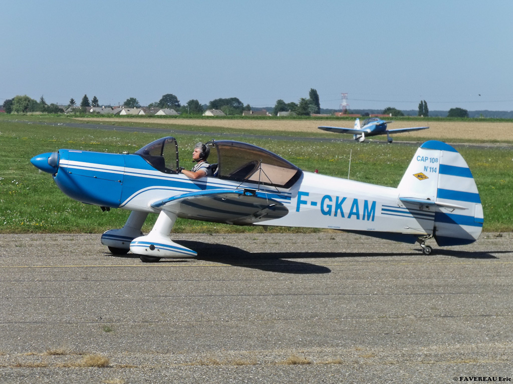Cap 10 B - F-GKAM