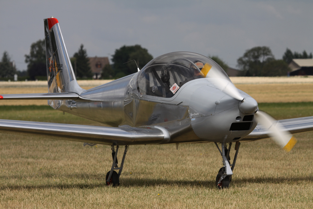 Skyleader 200 - F-JTZM/47 WS