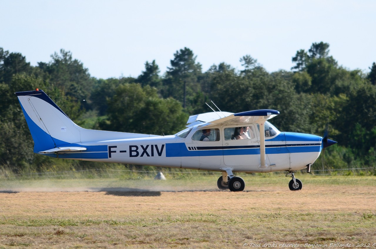 Cessna 172 - F-BXIV