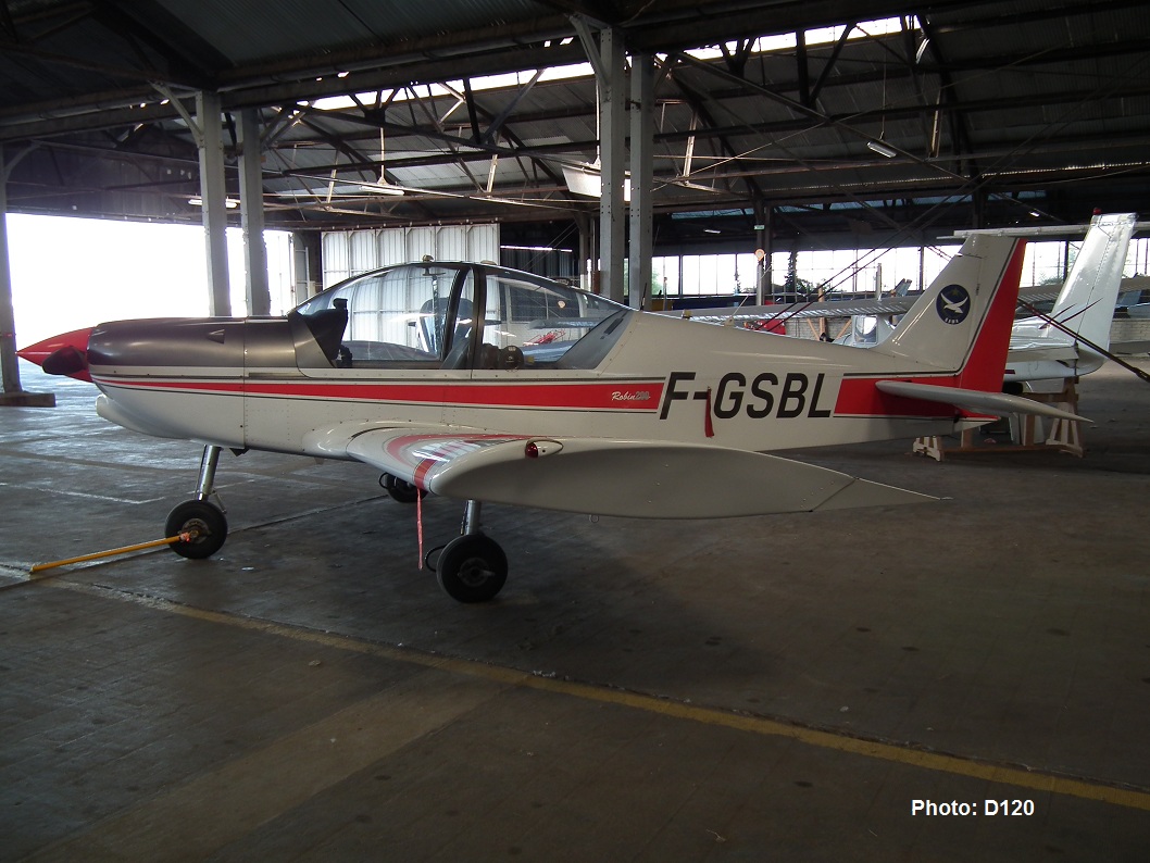 Robin HR 200-120 B - F-GSBL