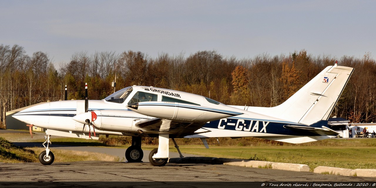 Cessna 310 - C-GJAX
