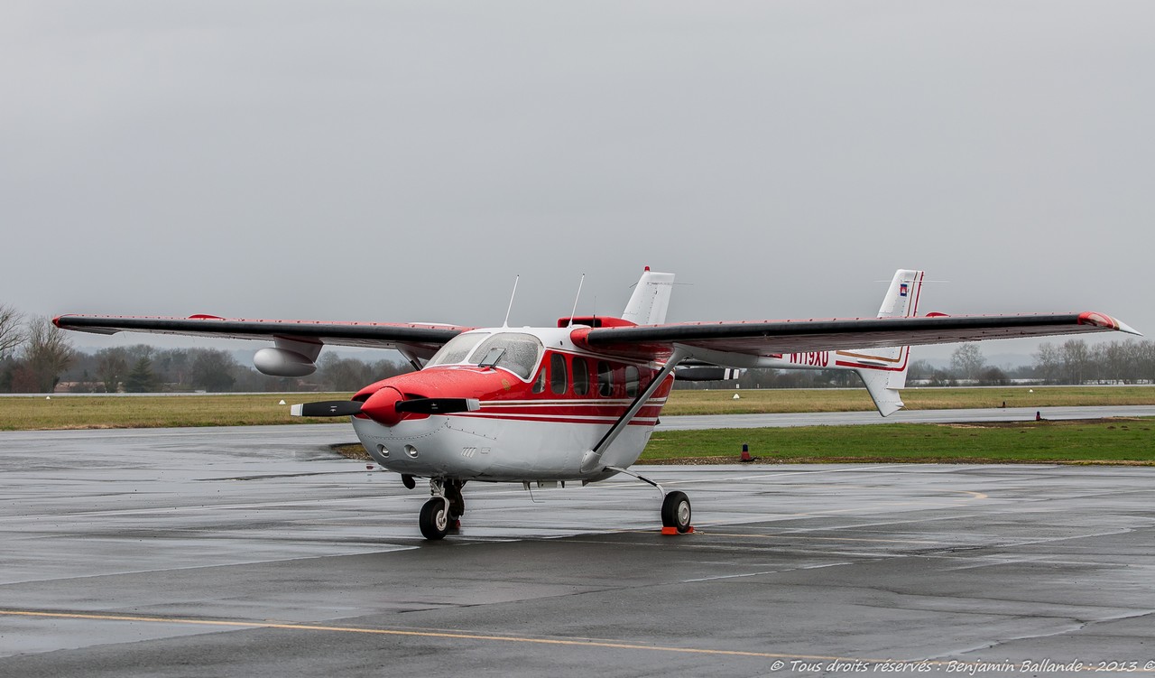 Cessna 337 - N119XU