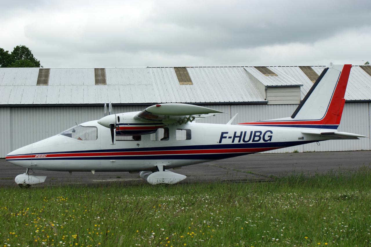 Partenavia P 68 C - F-HUBG