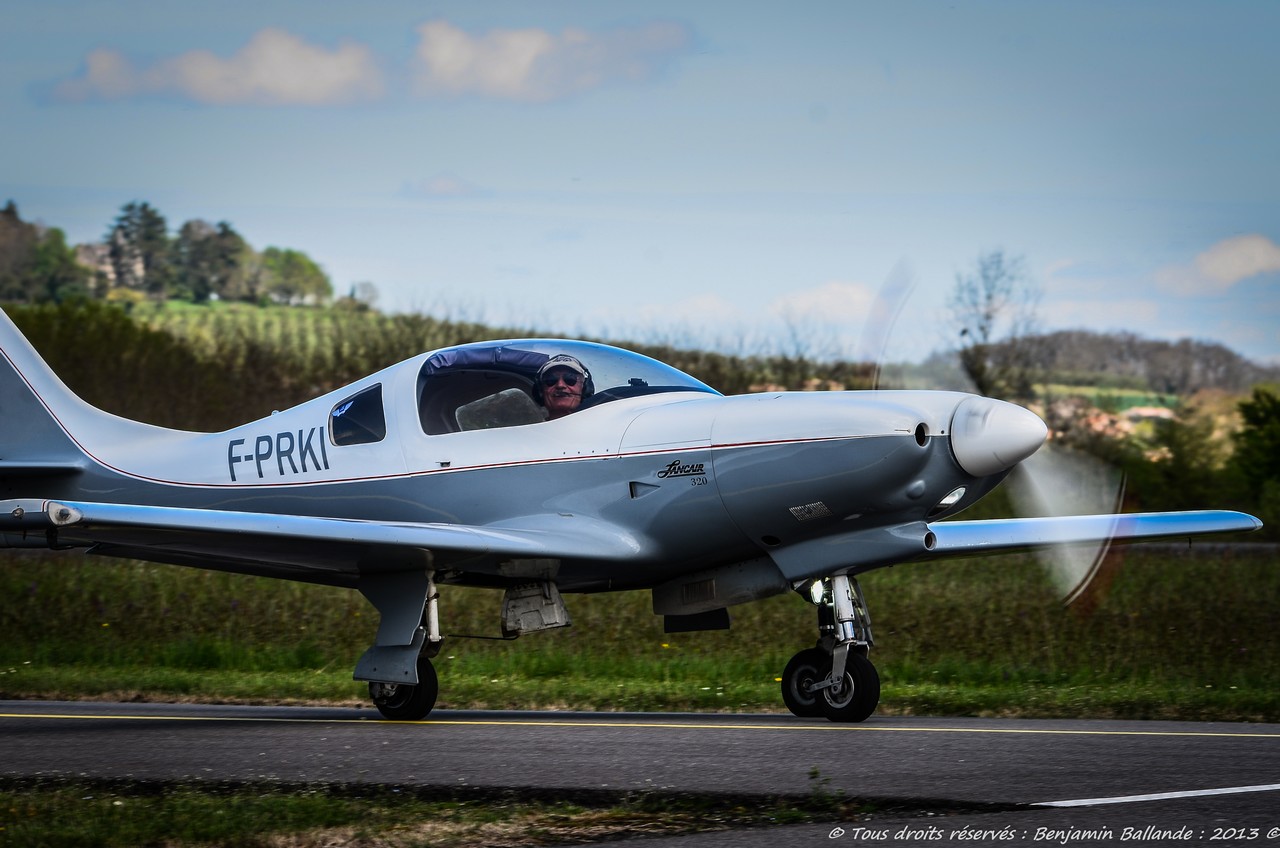 Lancair 320 - F-PRKI
