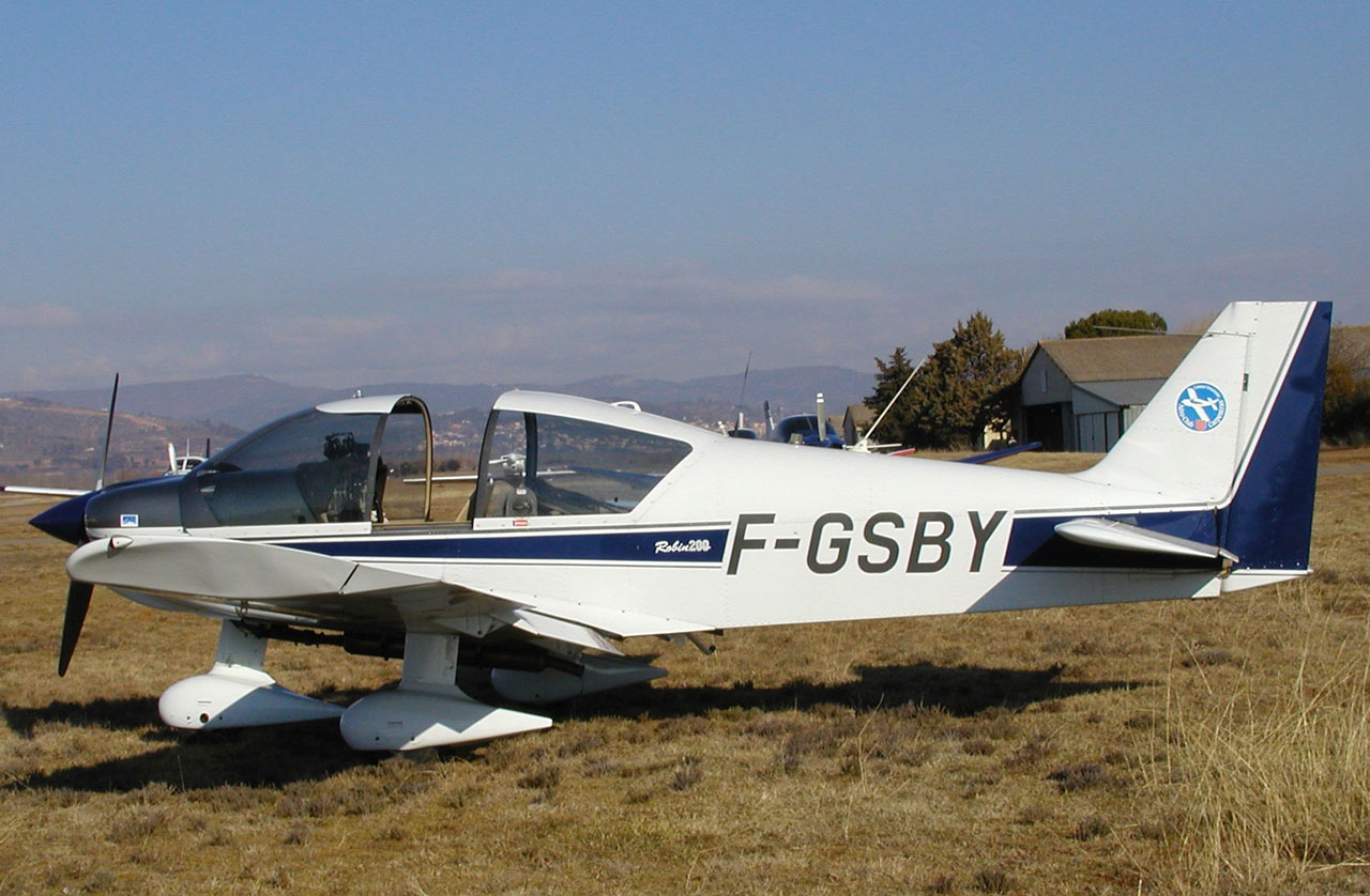 Robin HR 200-120 B - F-GSBY