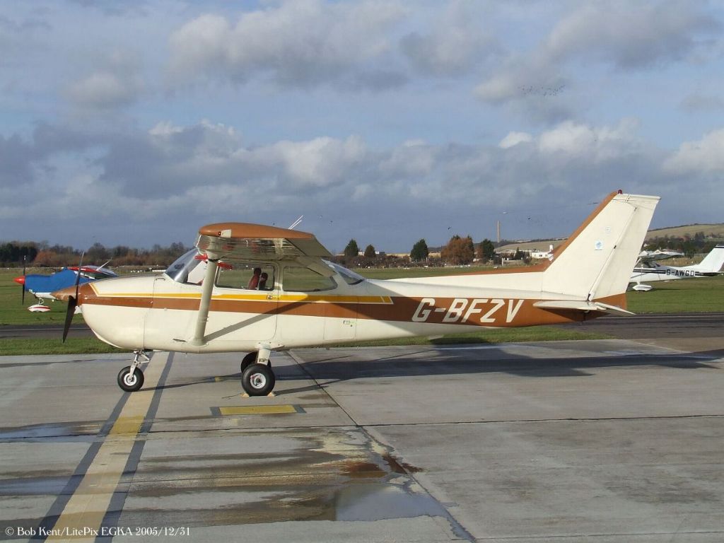 Cessna 172 - G-BFZV