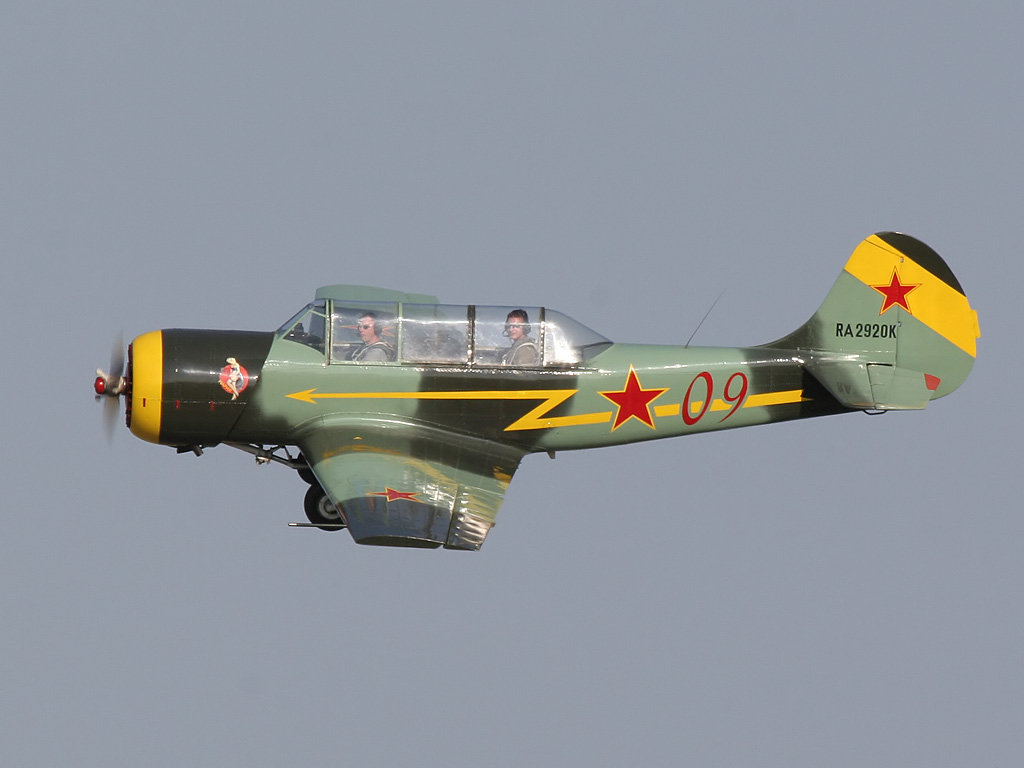 Yakovlev Yak-52 - RA-2920K