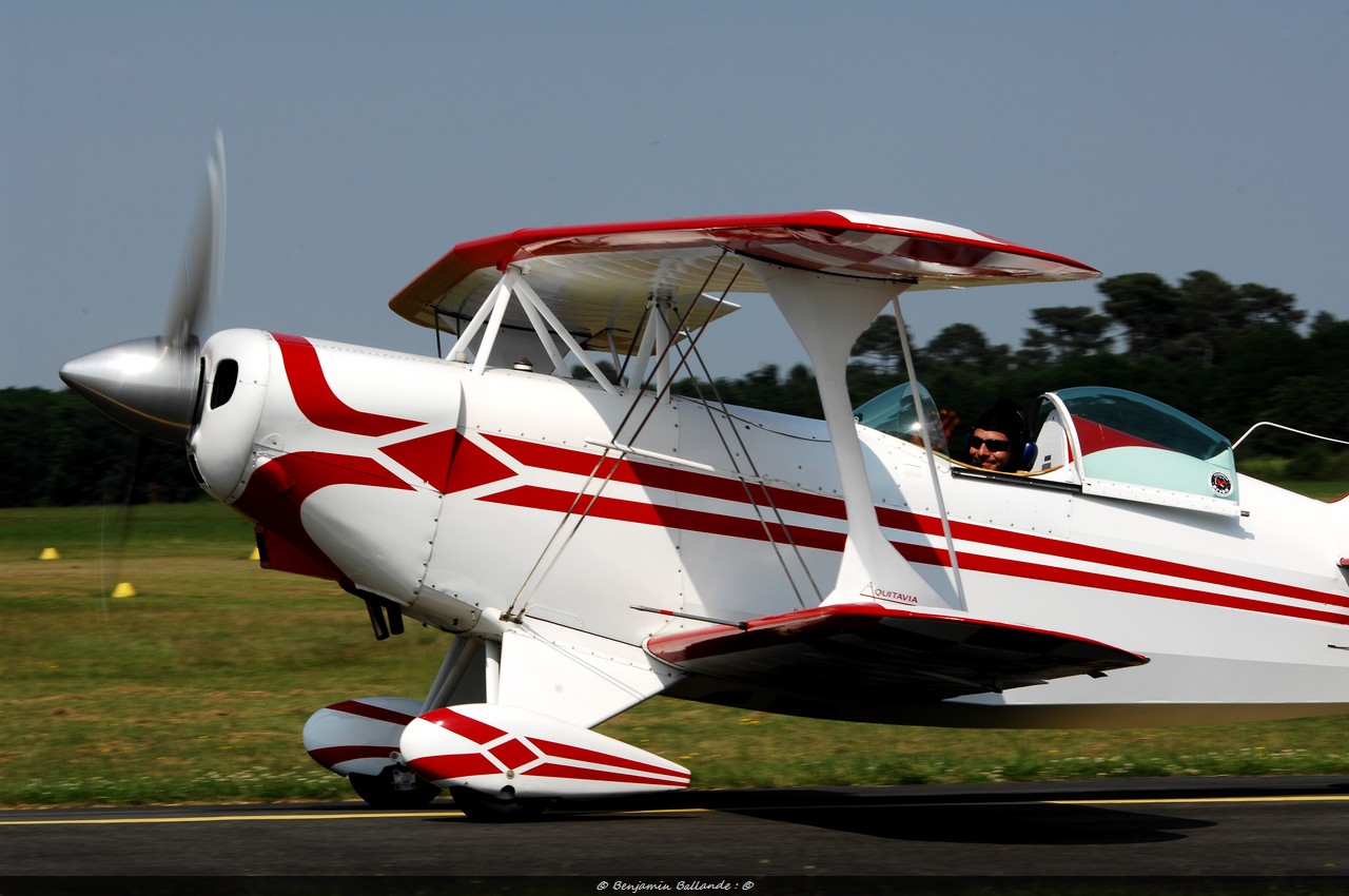 Pitts S-2A - F-GIIZ