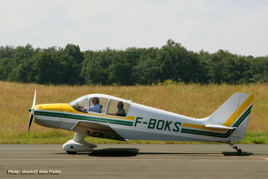 Robin DR 220 - F-BOKS