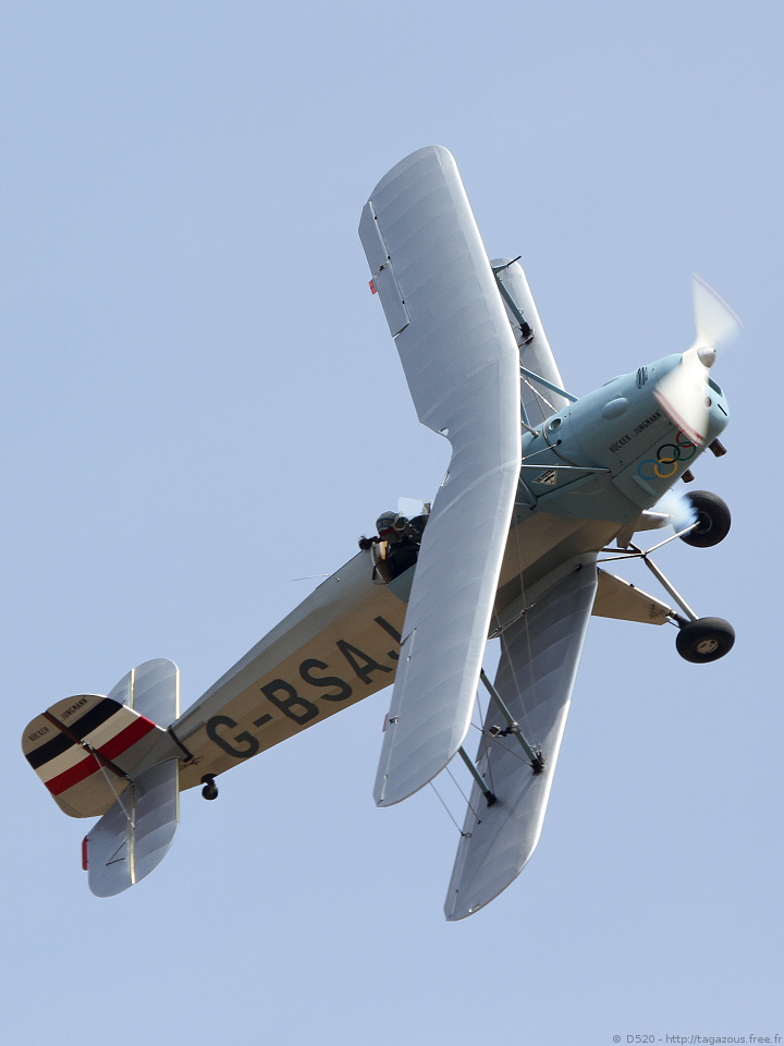 Casa 1131 E Jungmann - G-BSAJ